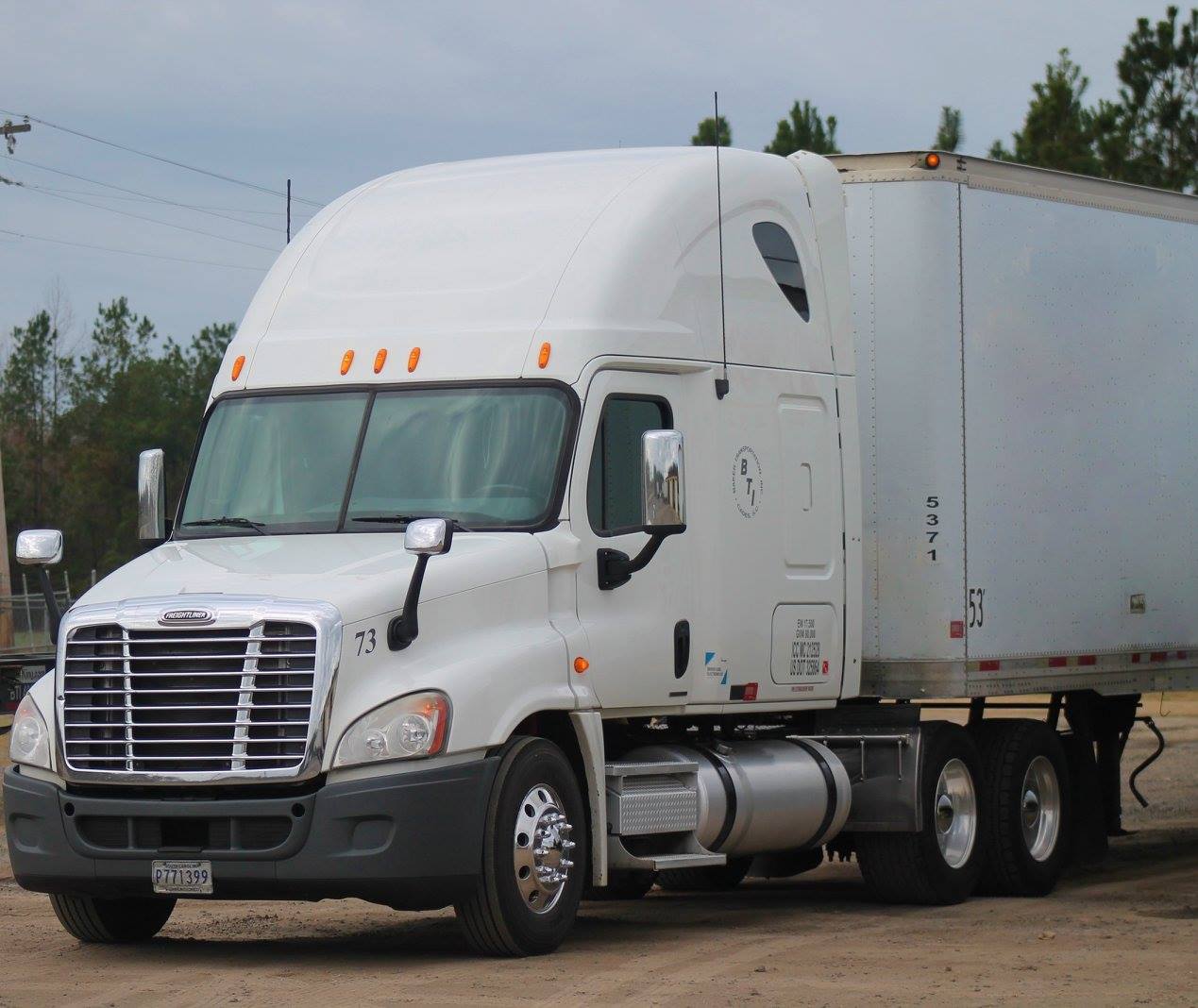 Investing in trucking; Canadian autoworkers settle with Ford; Safety