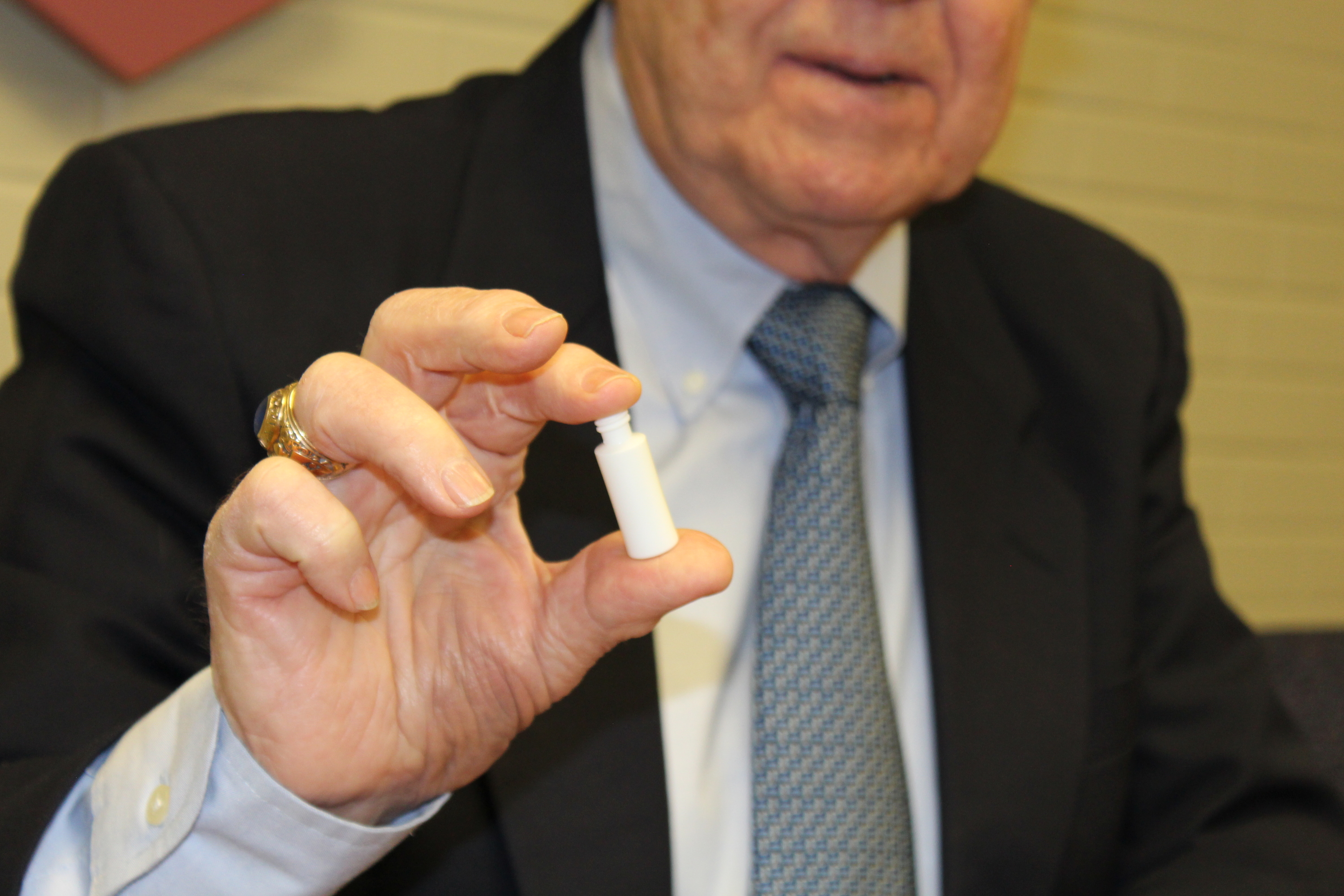 Hall-of-Fame:-DeLong-spent-a-career-solving-blow-molding-problems ...