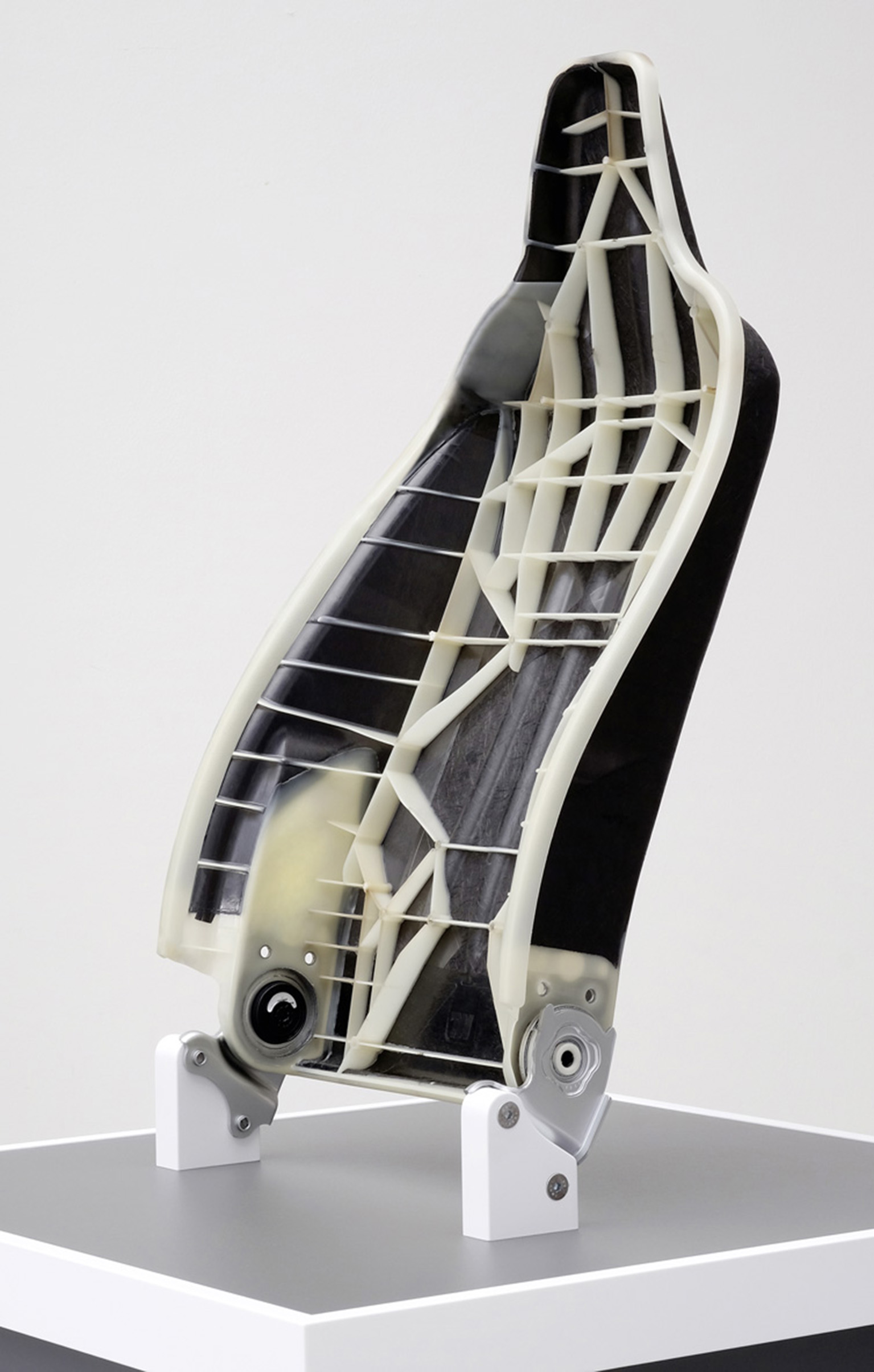 Adientbeginslifeasworld'sNo.1automotiveseatmaker Plastics News