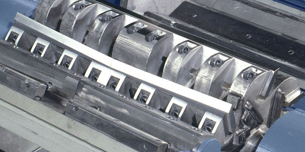 Hillenbrand makes another deal in plastics machinery - Vimarsana News