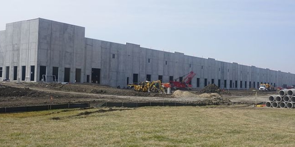Auto suppliers compete for labor as new Detroit plants near production - Vimarsana News
