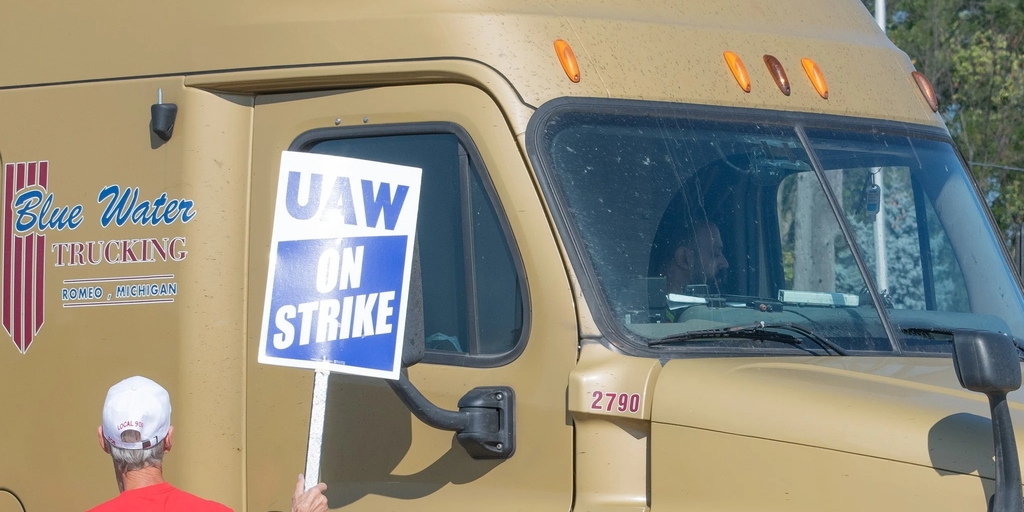 Auto suppliers prepare for layoffs if UAW strikes continue - Vimarsana News