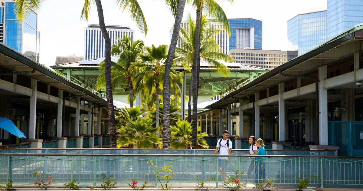 Taking lessons on the circular economy outside plastics classrooms