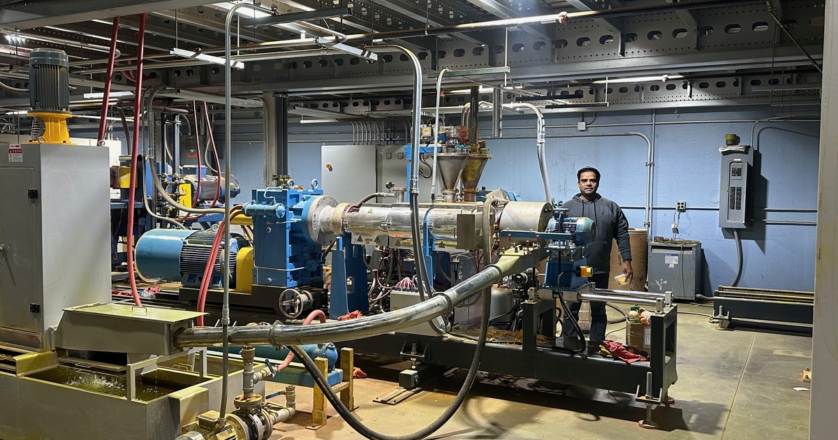 Peacock Colors, Poly Compounding add jobs and capacity in Elgin