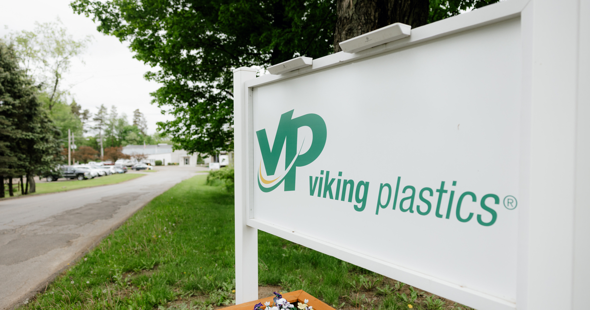 Viking Plastics Sign