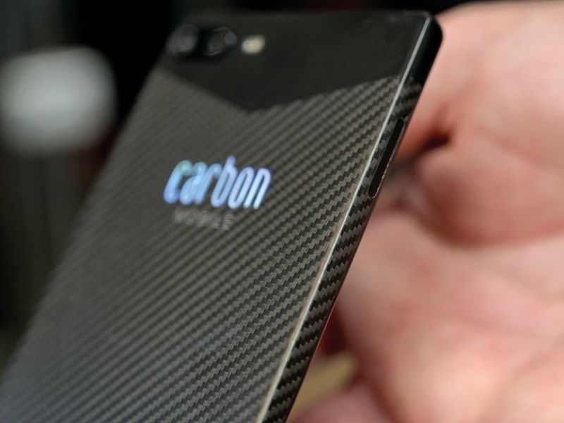 Carbon fiber cuts cellphone weight, thickness with sustainable design - Vimarsana News