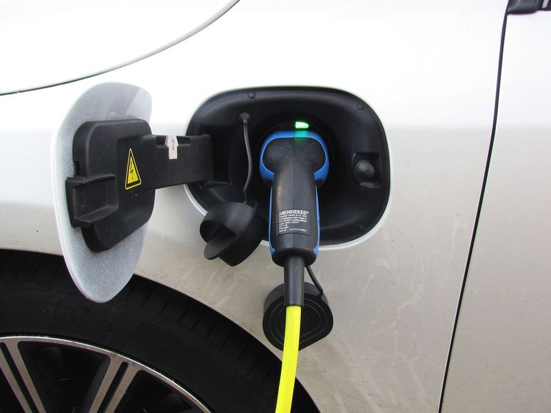 Lightening up vehicle batteries with carbon fiber - Vimarsana News